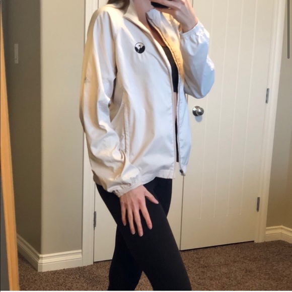 Adidas Lightweight Jacket - Picture 3 of 9